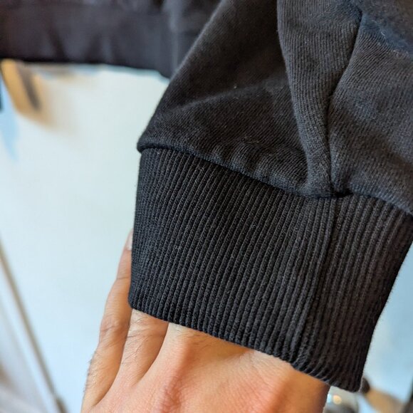 MOSTLY HEARD RARELY SEEN - Iconic black camo sweater - Sz L - Picture 4 of 7